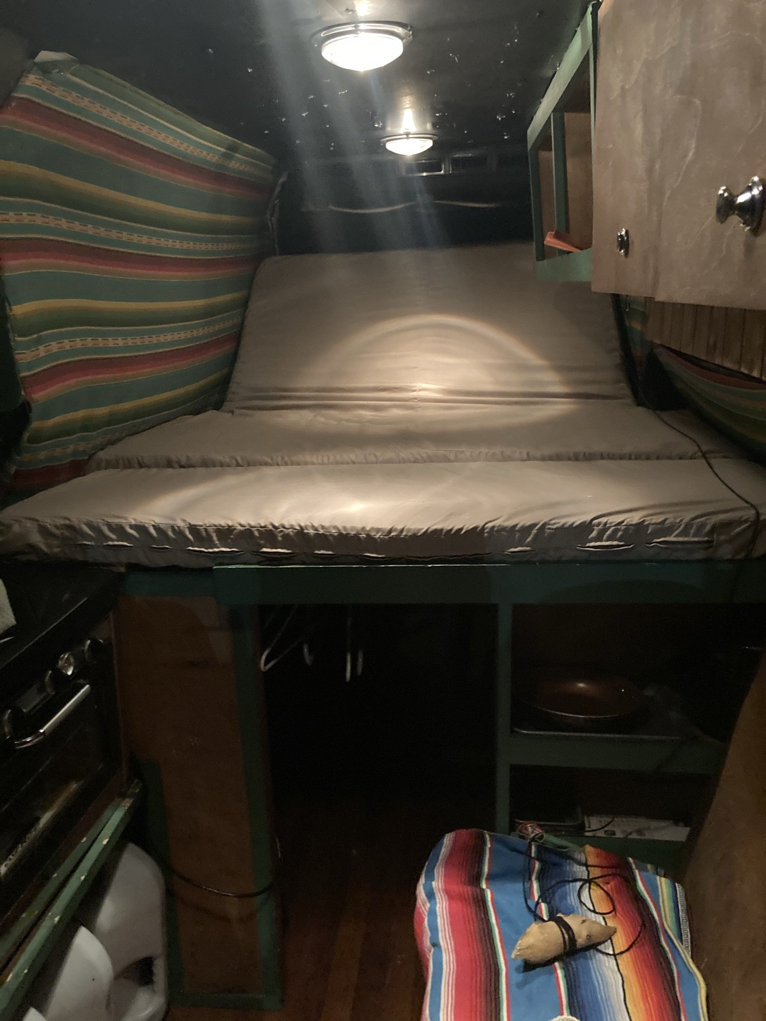 e688dd76-bd16-48bc-bacf-6d3bd51cc1c7.jpg