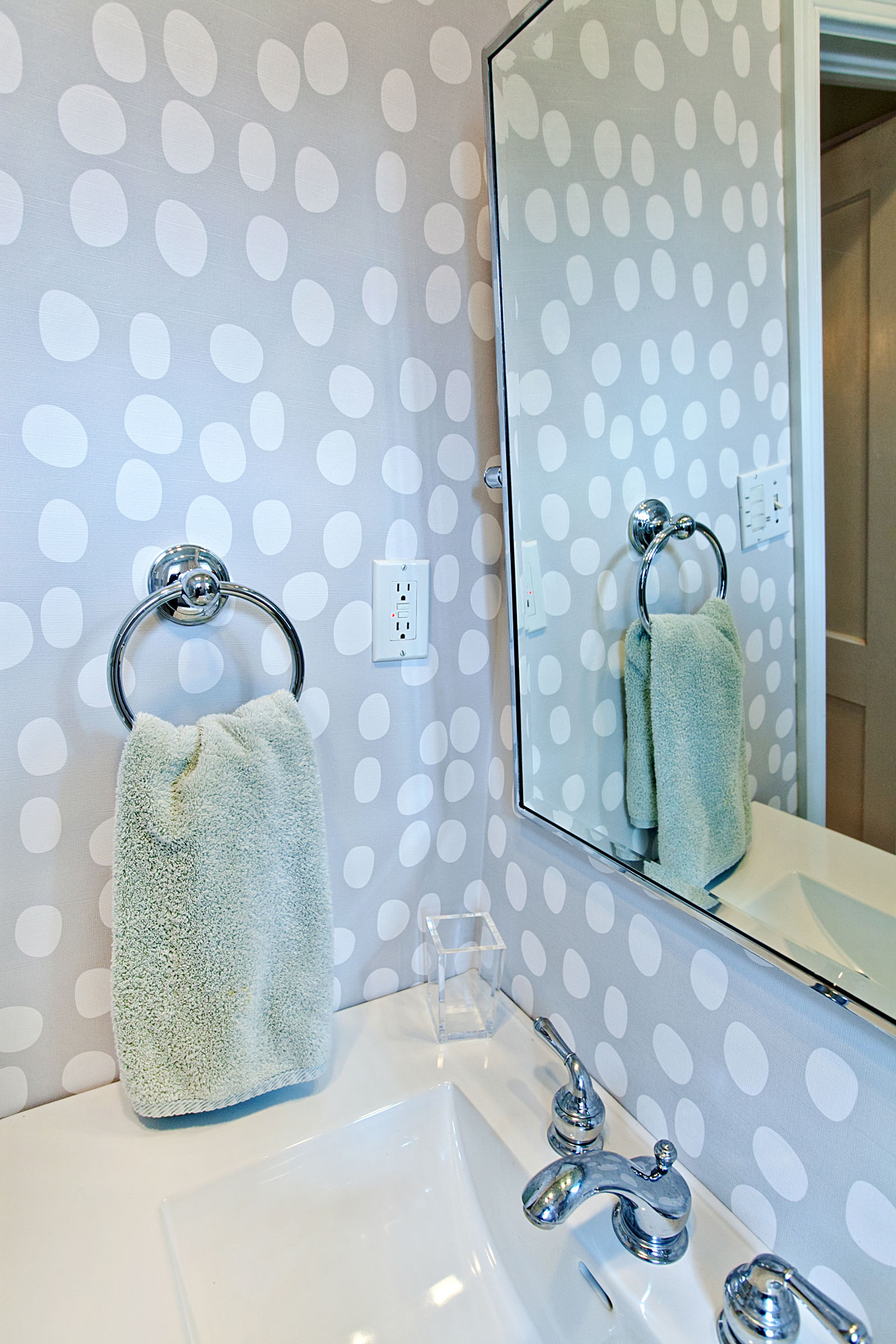 Dottie-Handtowel-VERT.jpg