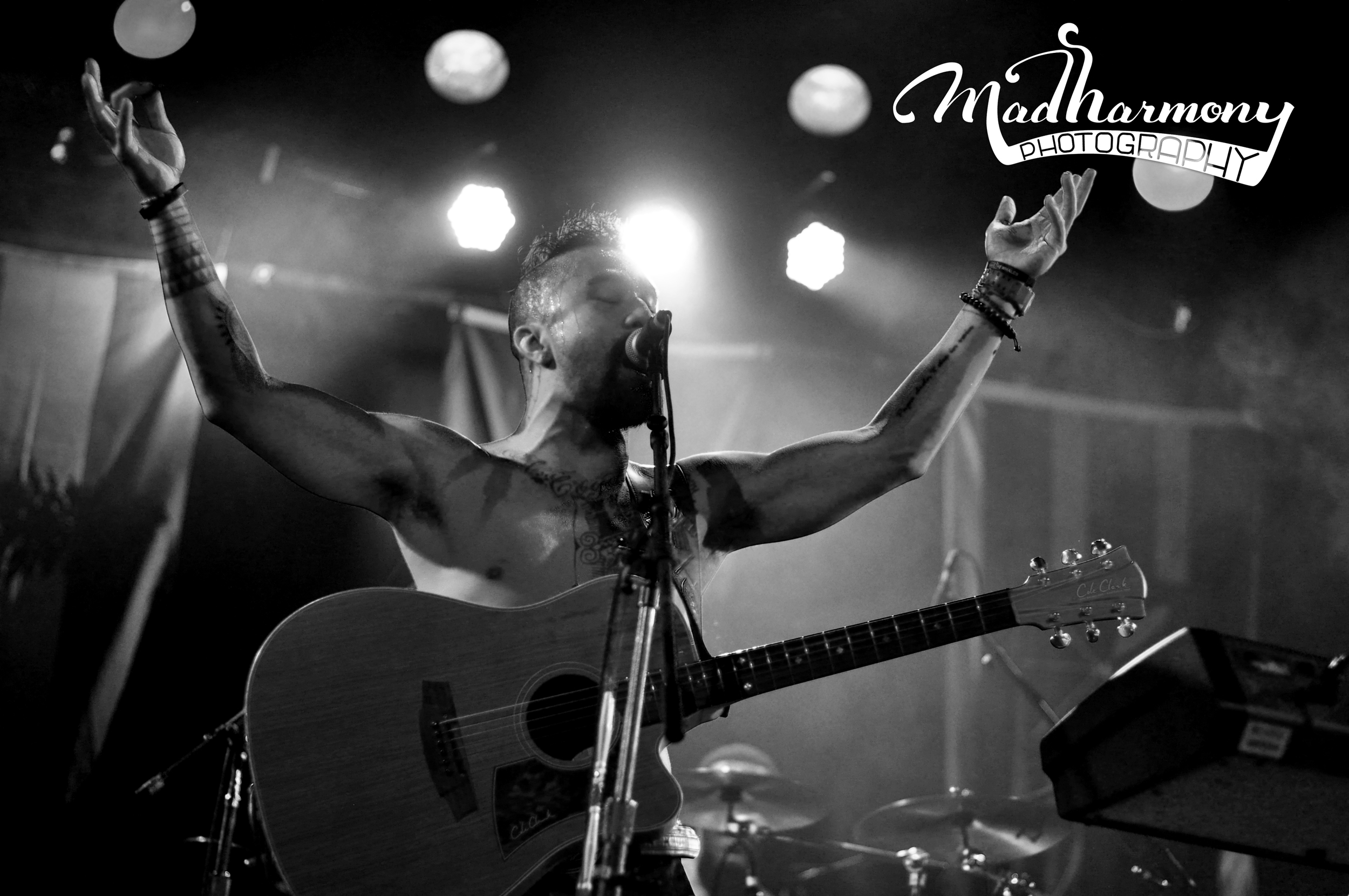 Nahko & Medicine For The People / 12.11.14 / The Catalyst Club