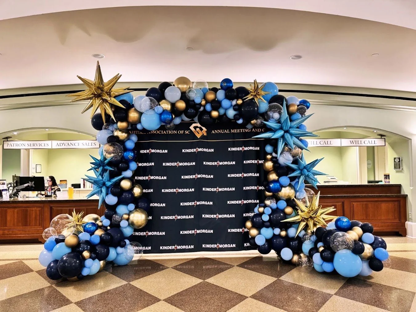 Balloon Arch in Charleston.jpg