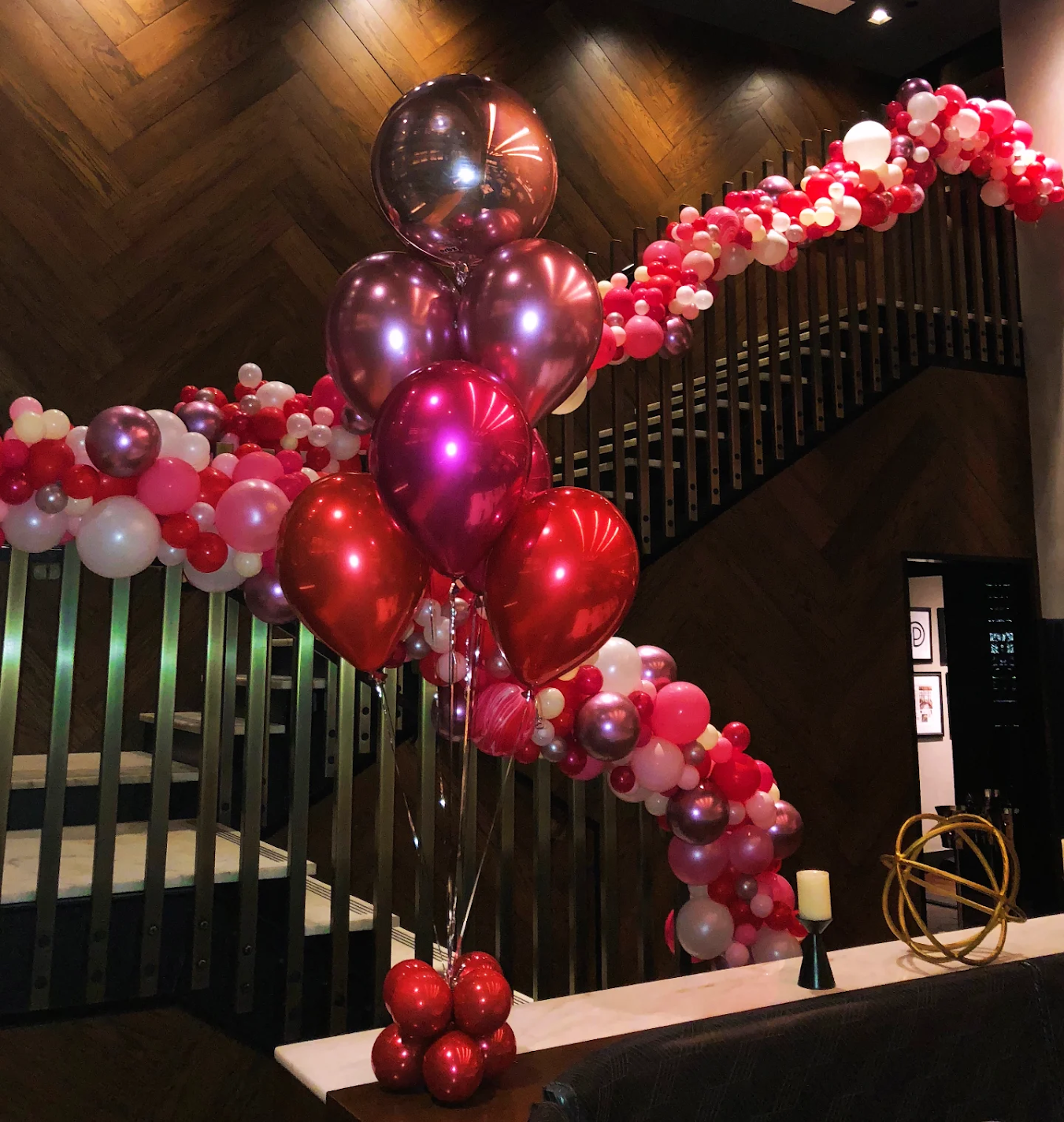 Balloons in Park Circle.png