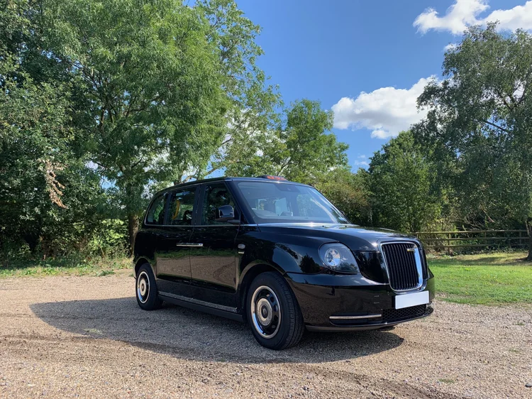 London Corporate Cabs - Premium Electric Black Taxi Fleet