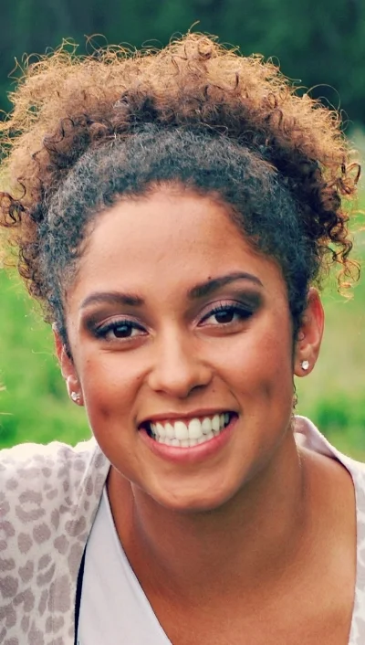 DSC_0384JaNae Profile Pic.jpg
