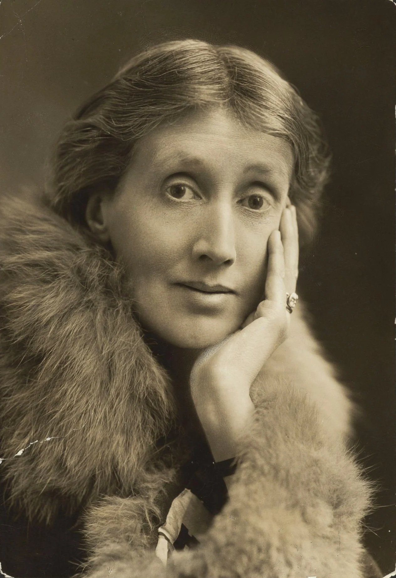 VIDEO: On Virginia Woolf's Birthday, Here Is the Only Recording of Her Remarkable Speaking Voice
