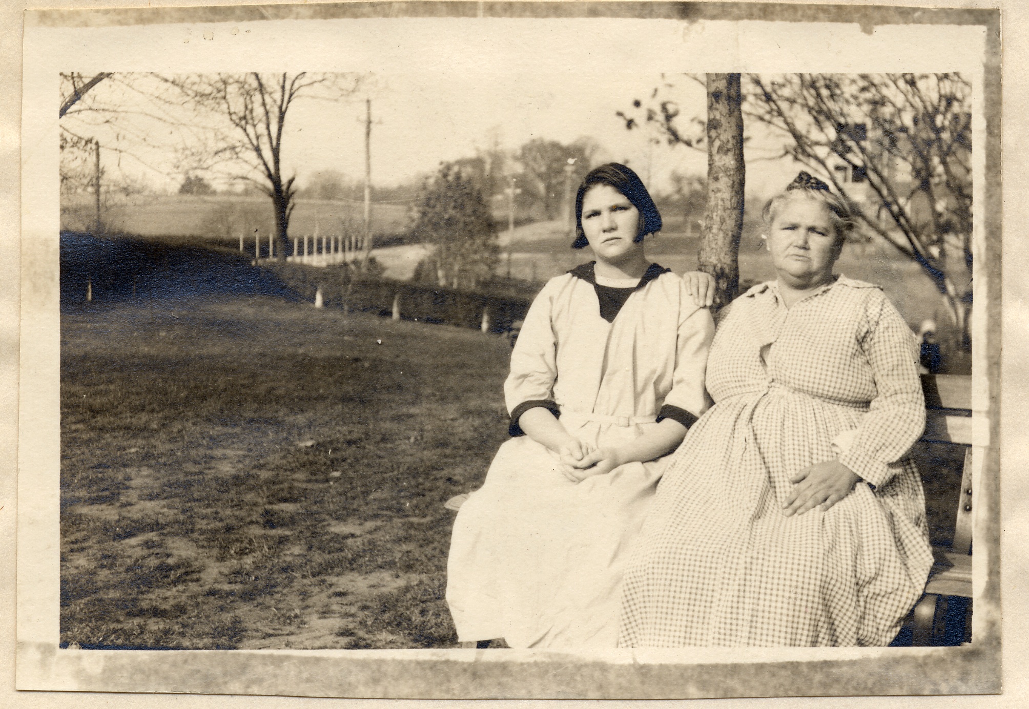 Carrie Buck, with her mother, Emma.