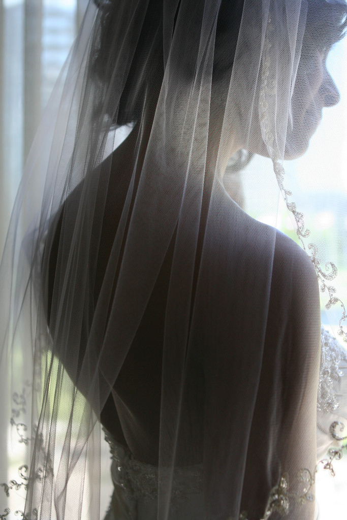 all_7_alla-back-veil.jpg