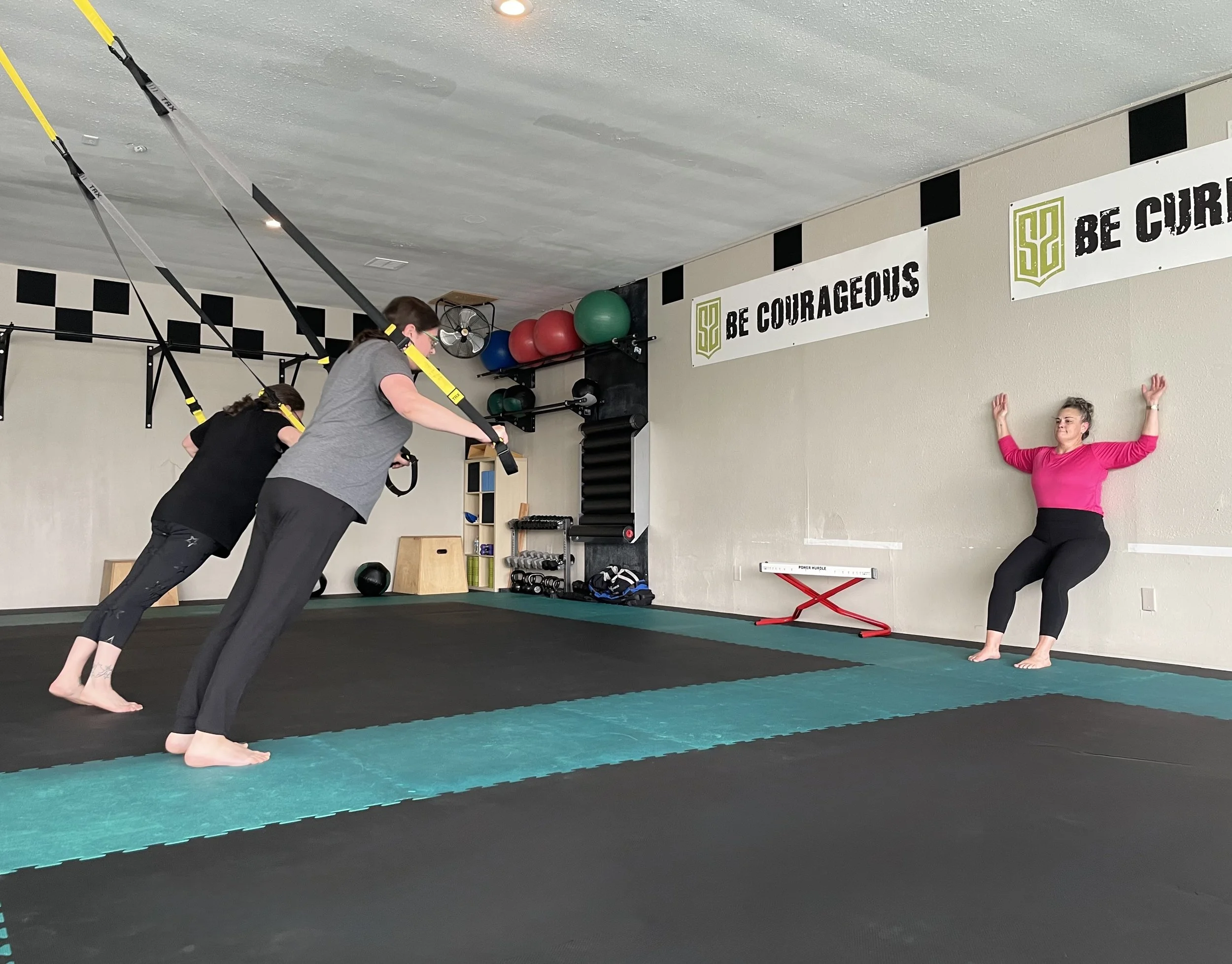 Strength for Women Workout. Get stronger at any age, maintain muscle and secure overall health for women. 