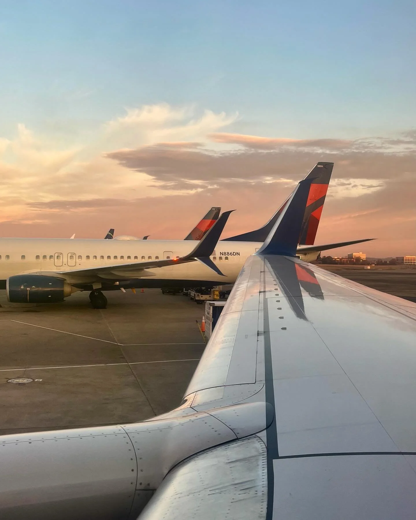 My out-the-airplane-window photos are truly some of my best work. (&hellip;and really God&rsquo;s work because let&rsquo;s be real that sunrise is the actual masterpiece here.✨)