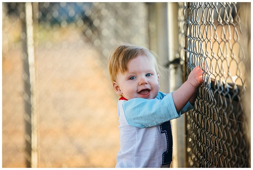 Eastons-first-birthday-session-watauga-baseball (4).jpg