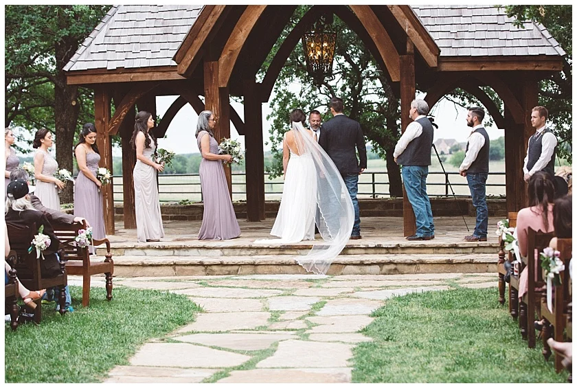 classic_oaks_ranch_wedding (96).jpg