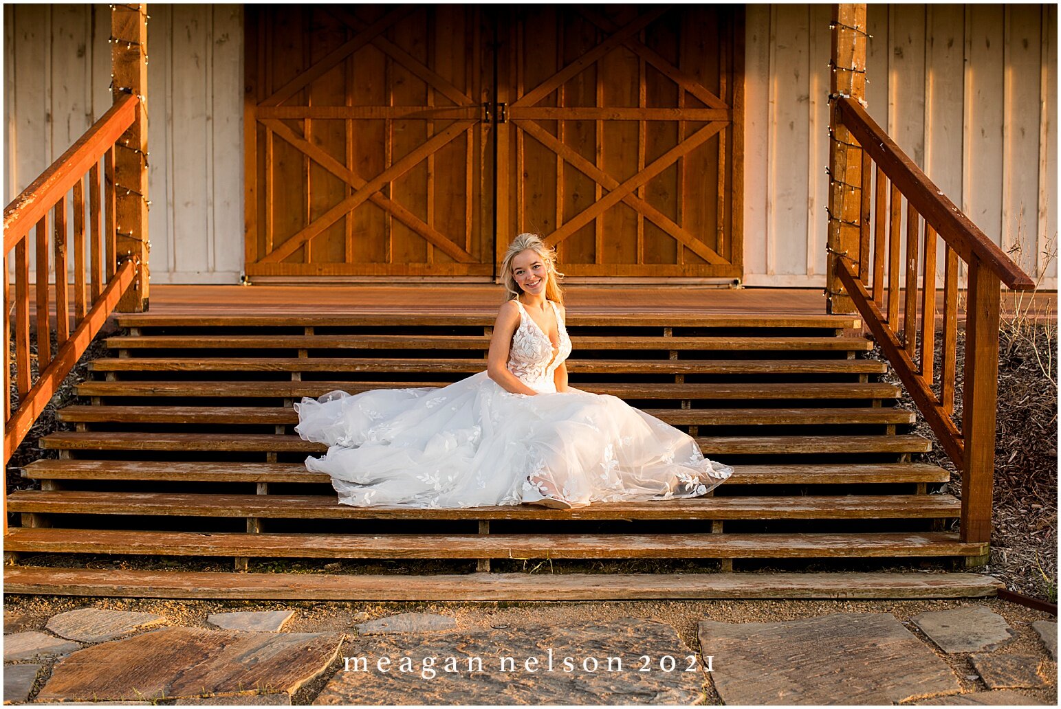 fort_worth_wedding_photographer_big_white_barn_decatur0020.jpg