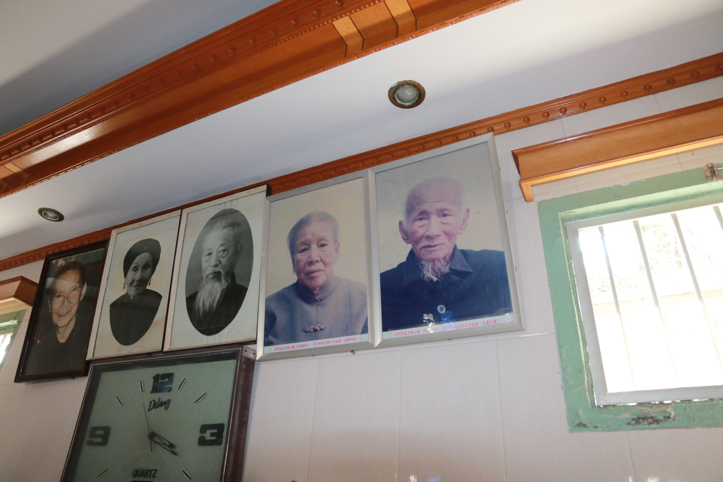 (Left to right) My great grandaunt, great-great grandparents, great grandparents (my maternal grandfather's parents)