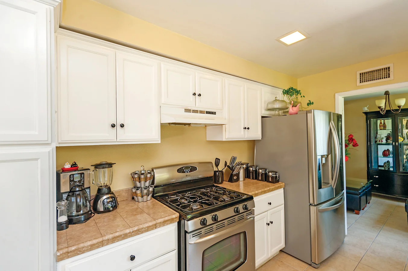 westwood_kitchen.jpg