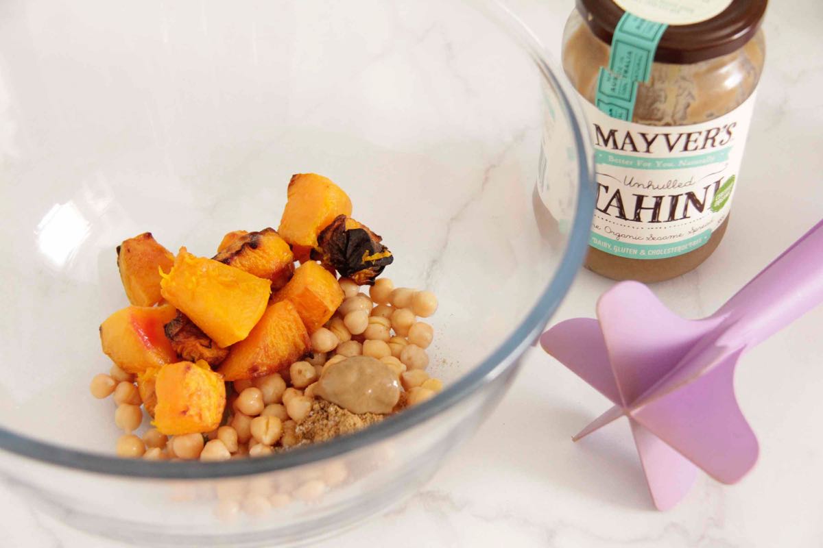 Roast pumpkin 'smashed' with tahini & chickpeas