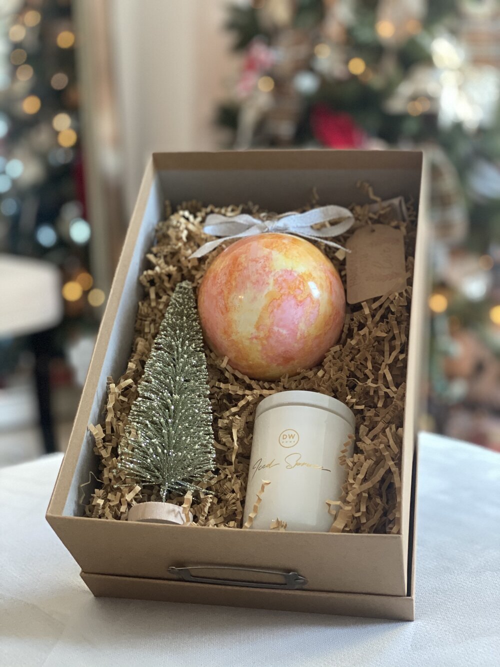 Holiday Gift Sets and Customized Ornaments
