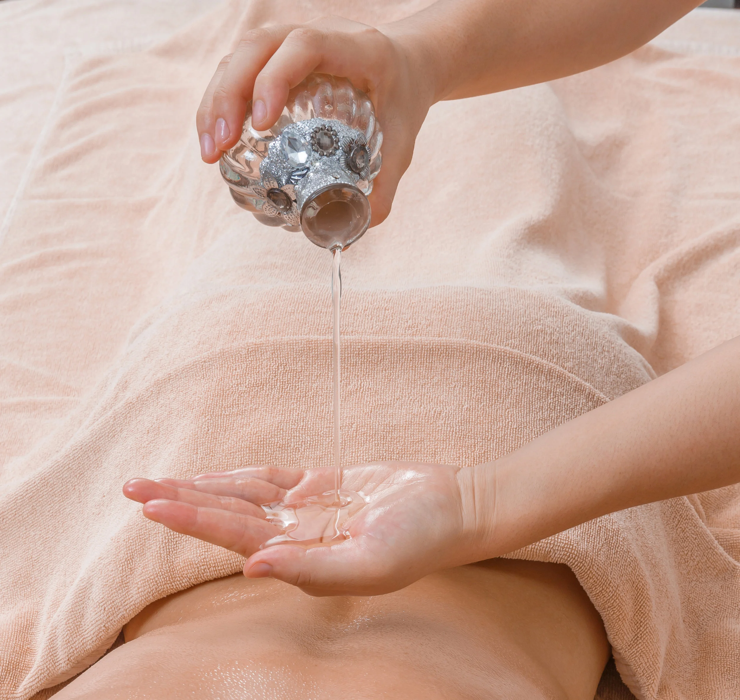 MassageOil Spa.jpg