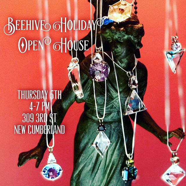 Join us at the Beehive not just for shopping opportunity&hellip;. This will be an epic Revitalizing, Energizing and Fun spa-like experience!  What shall you partake in? 
Delicious refreshments with yogi tea,
A Relaxation Station with the Chi Machine,