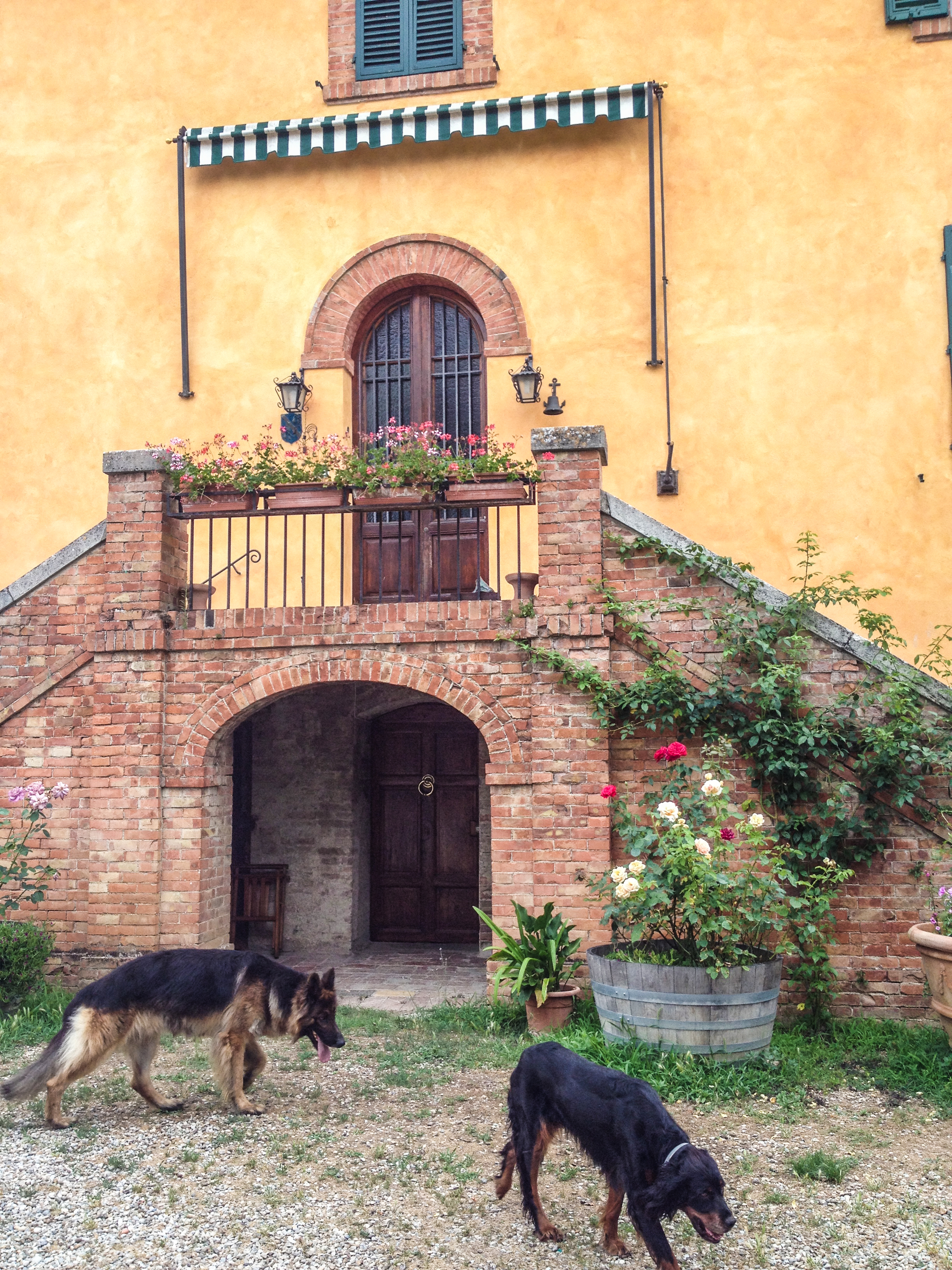 Entrance to the Petroio Villa.