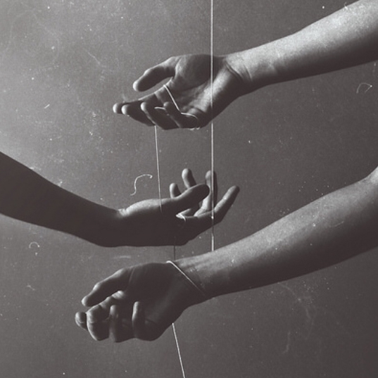 Reik Hands.jpg
