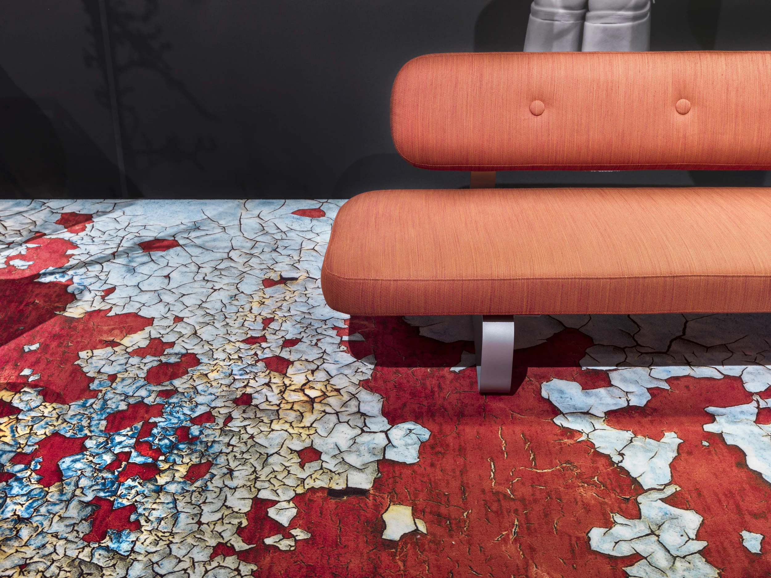 a4548887-300dpi-moooi_by_andrew_meredith.jpg
