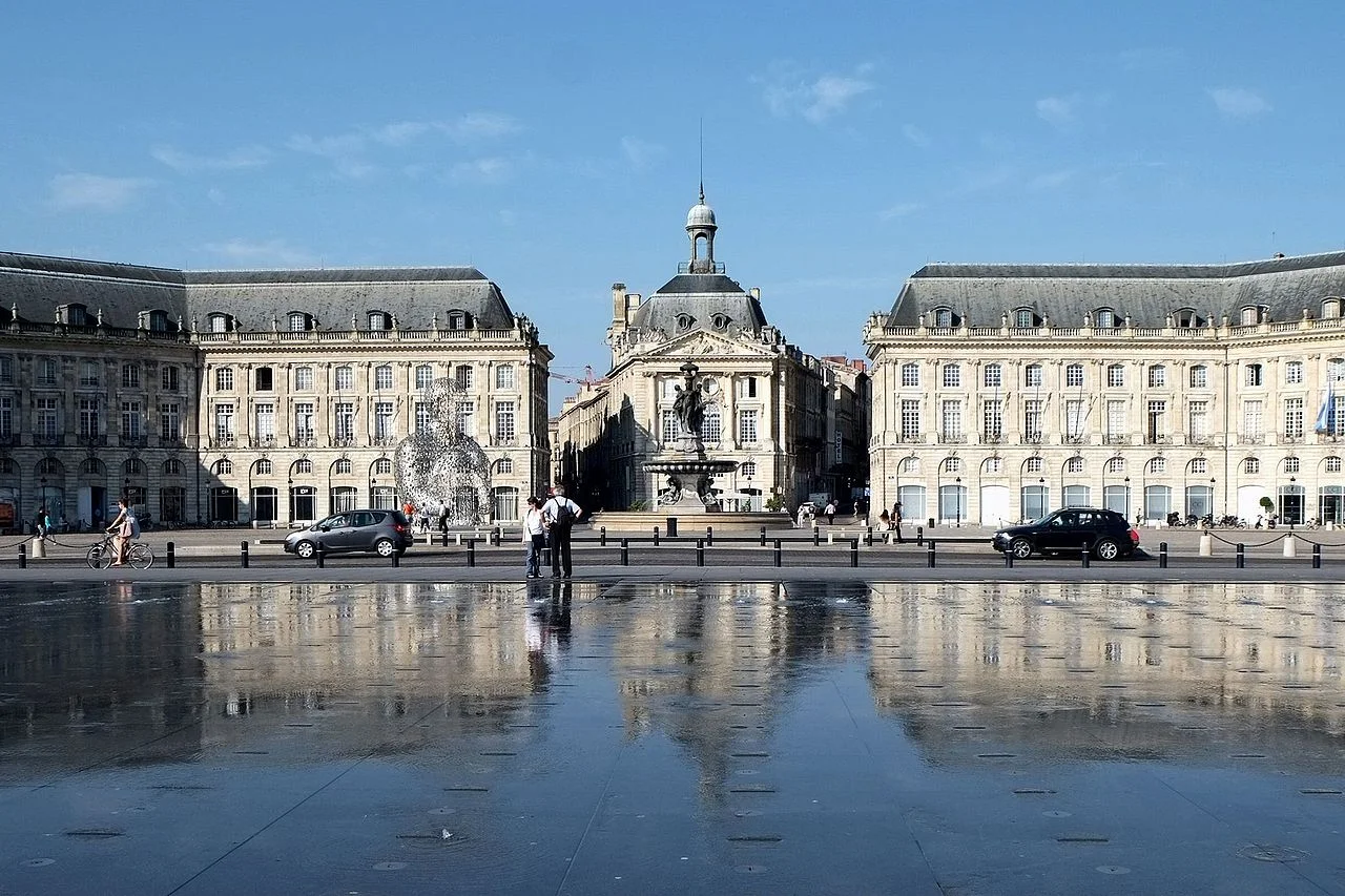 bordeaux Place de la bourse och vattenspegeln. foto p. despoix.