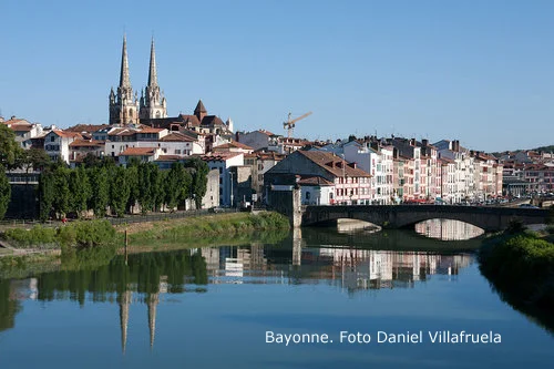 Bayonne-Centre_historique-20130811+foto+Daniel+Villafruela.jpg