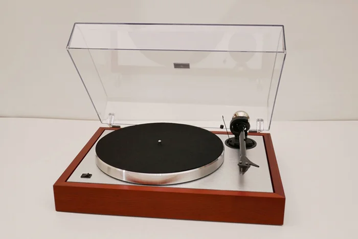 Project проигрыватель винила. Тонарм проджект. Проигрыватель винила от klipsch. Виниловые проигрыватели в цвете walnut. Project the classic.