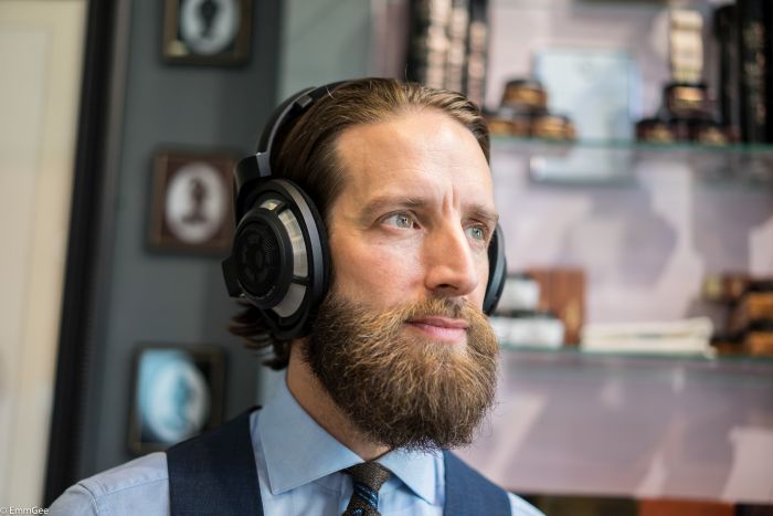 Matt from Doherty Evans & Stott looking absolutely dapper with his Sennheiser HD800s. 