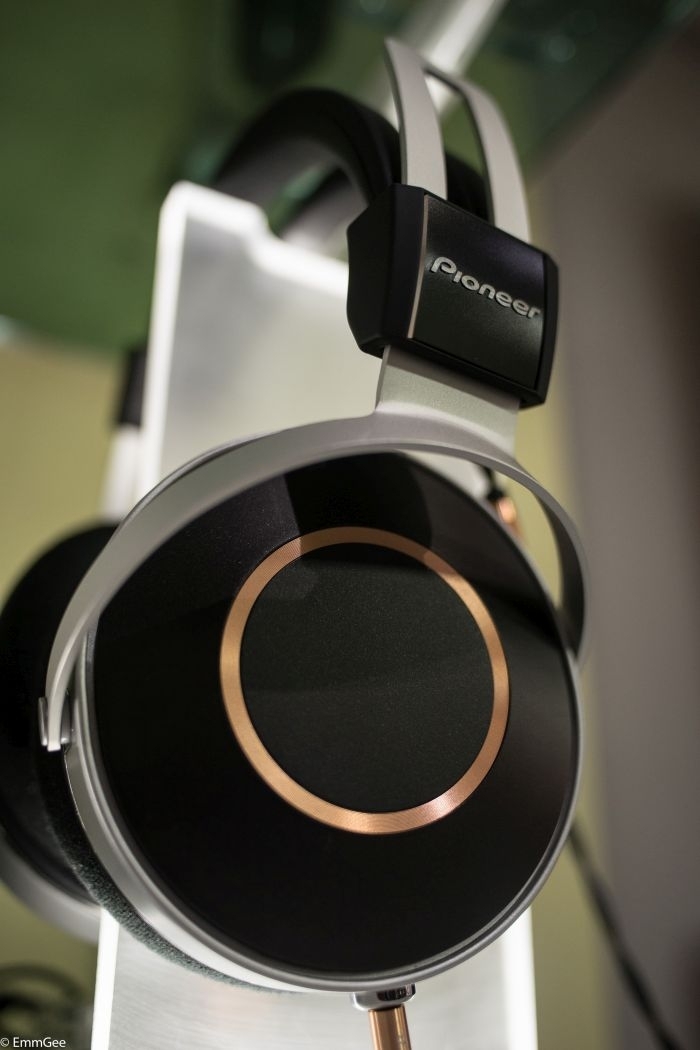 Pioneer Special Edition Monitor 5 Headphones — Audio T Pioneer Special Edition Monitor 5 Headphones — Audio T