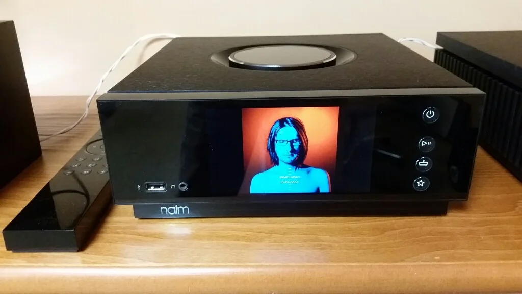 Naim uniti atom