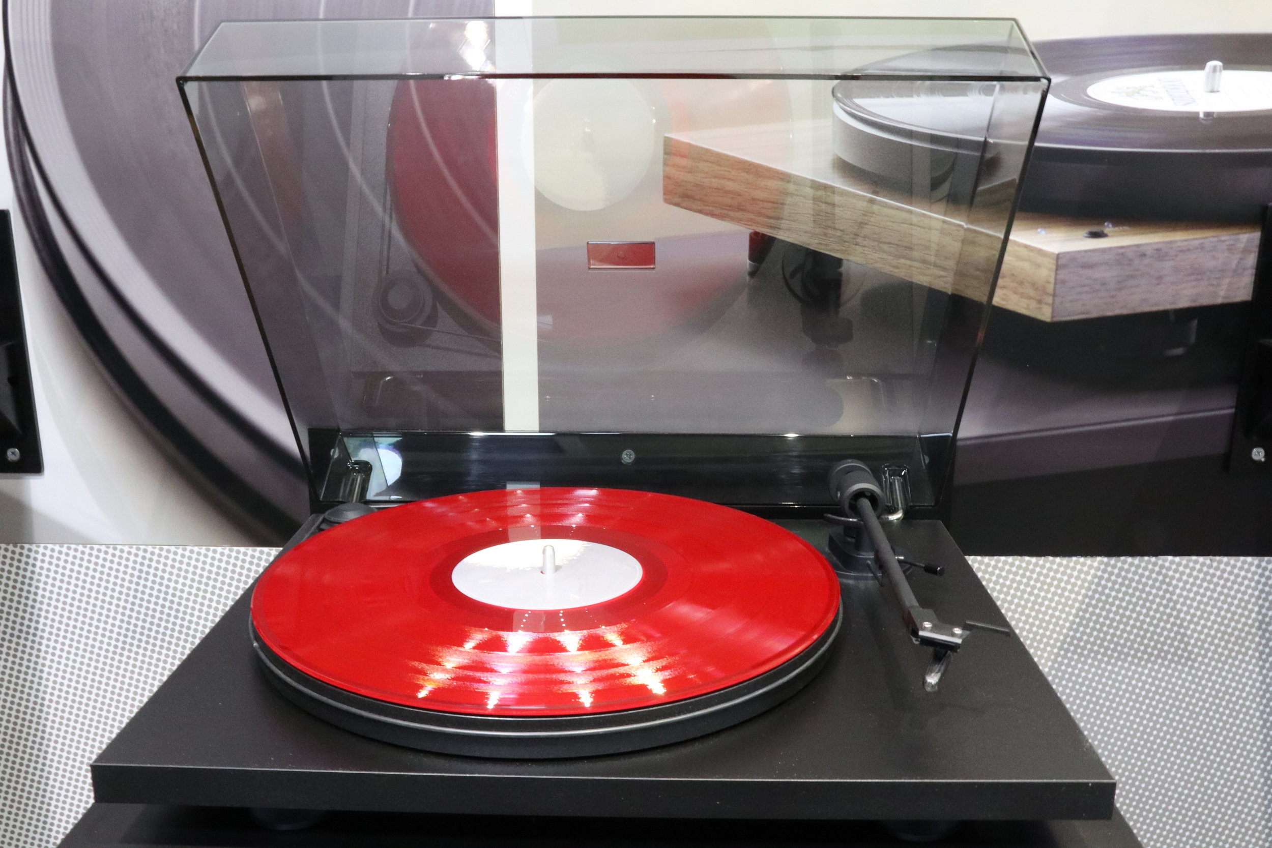 Project Primary Turntable