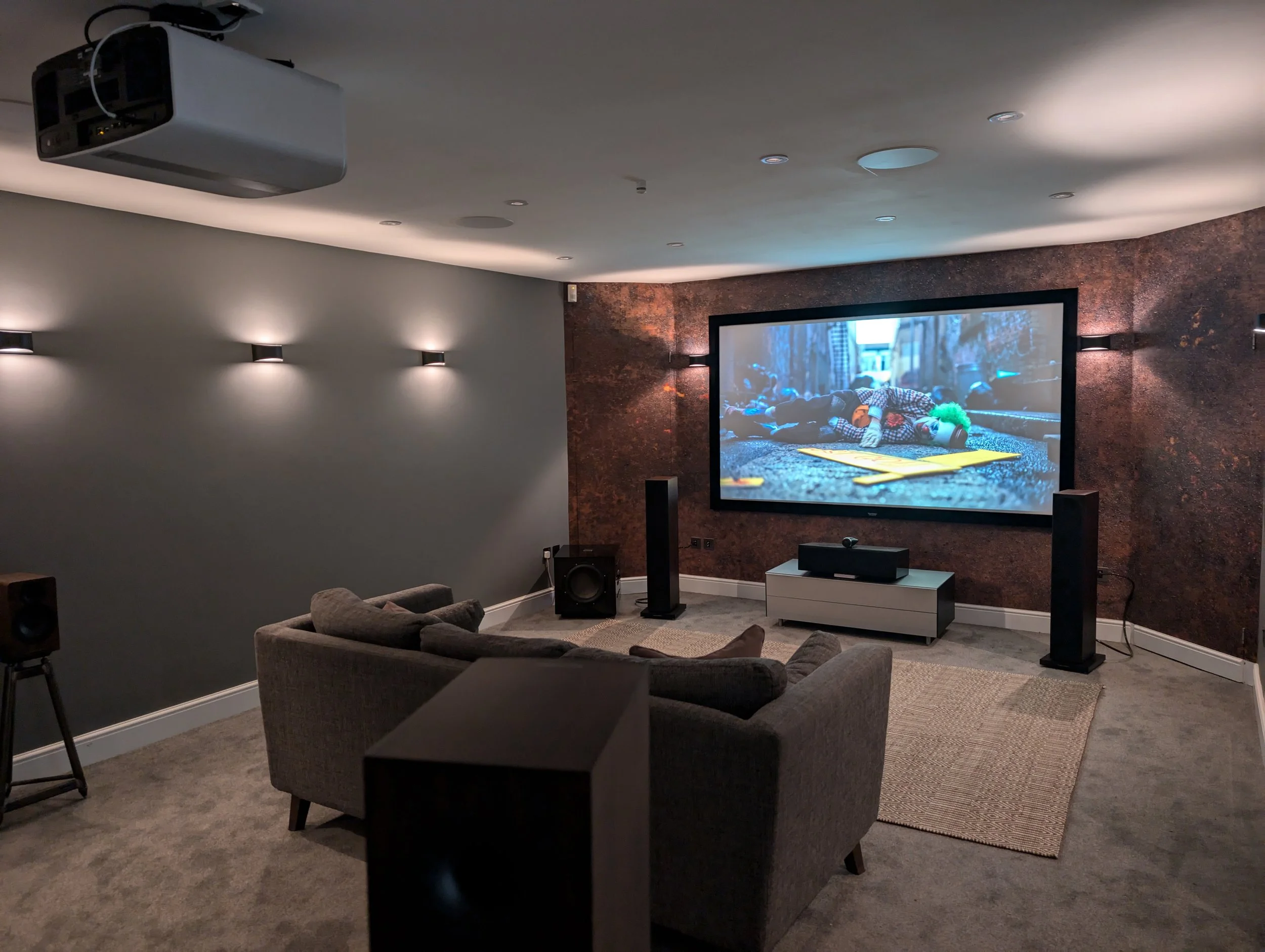 Centre Stage: The Speaker That Holds It All Together