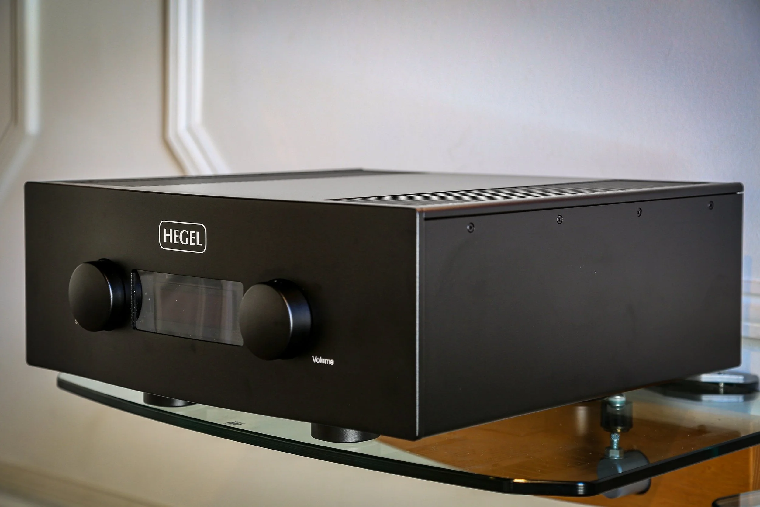 image: Hegel hd600