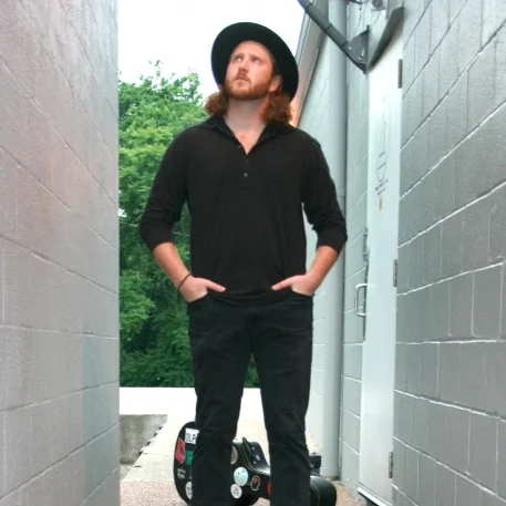 Cam_alley_crop1.jpg