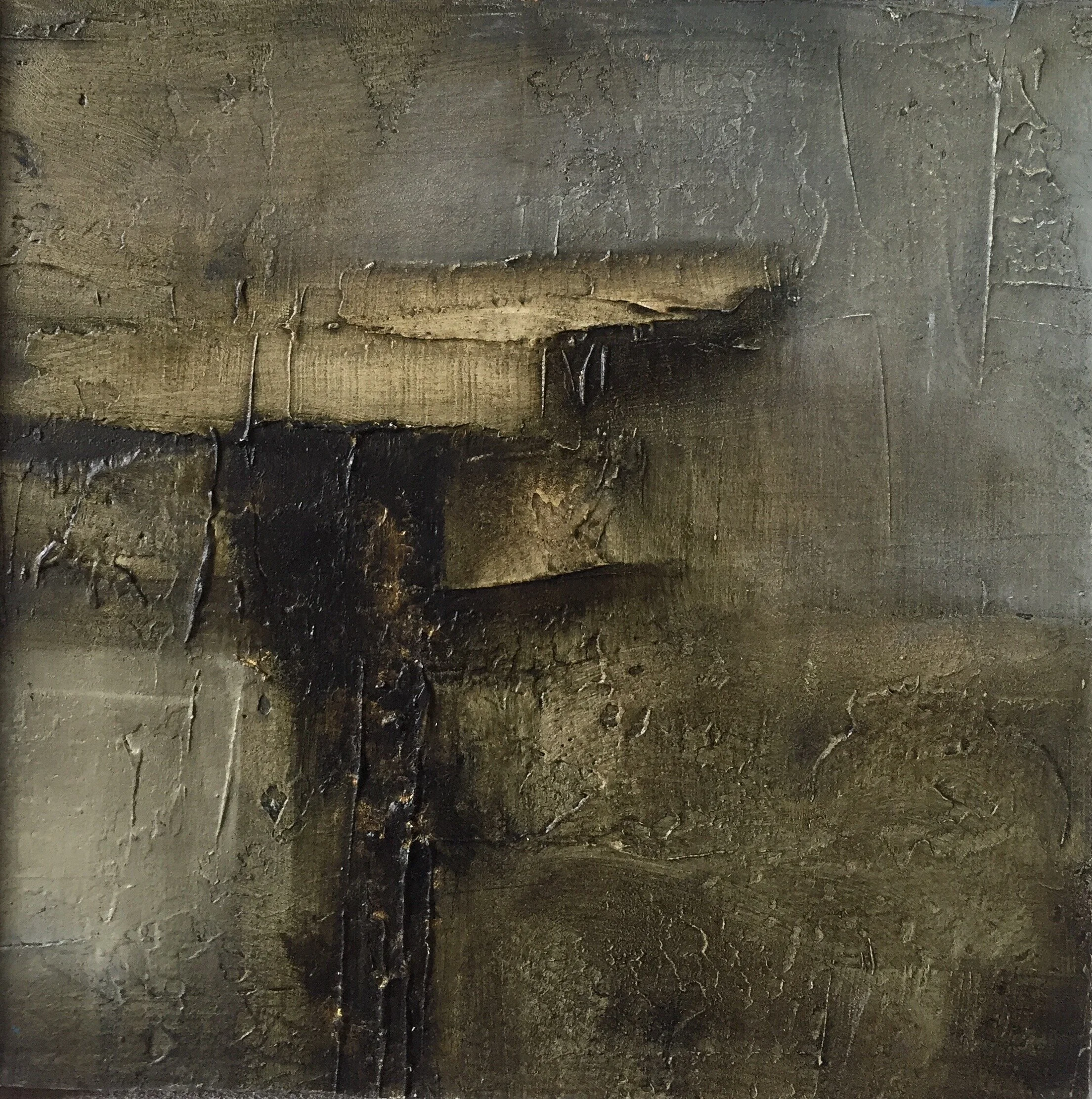 Clypeum II Painting 15cm x 15cm. Frame 40cm x 40cm. Oil and gold leaf on board. €345
