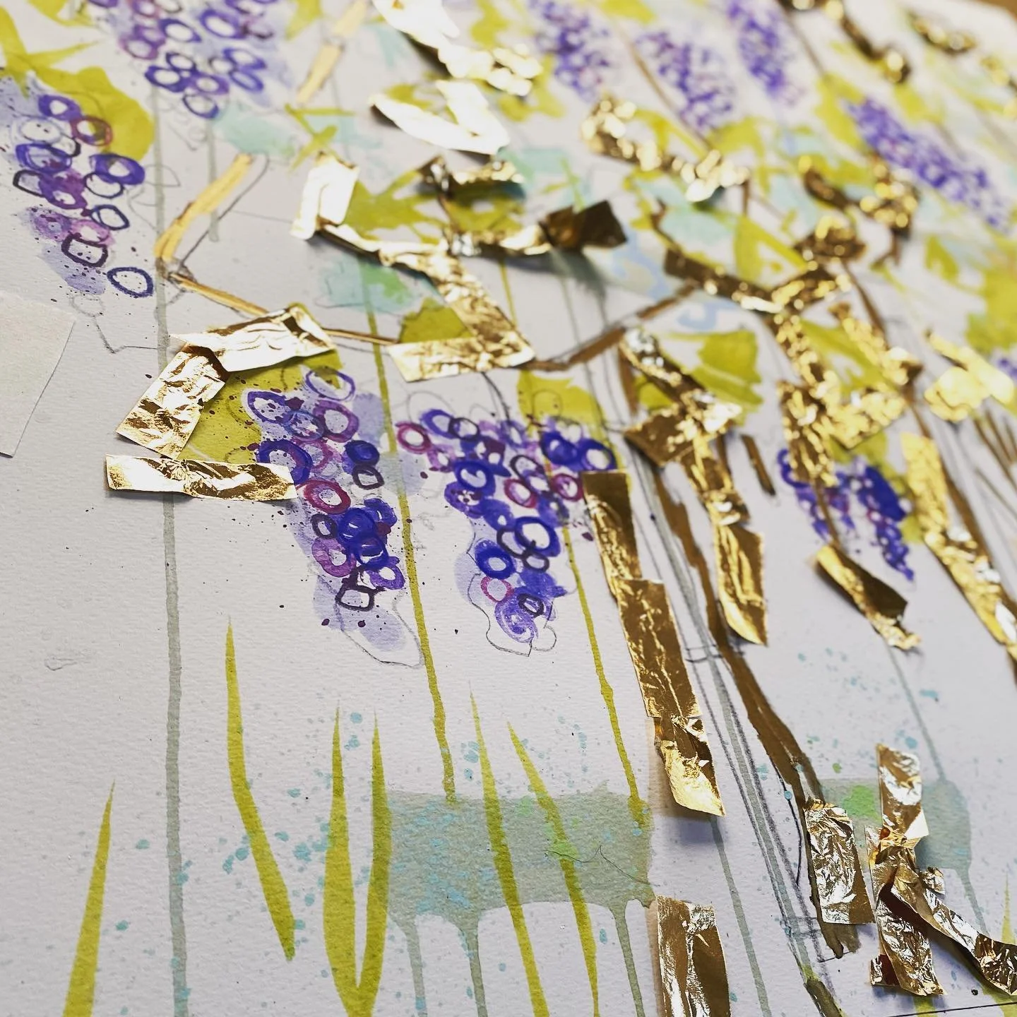 Just adding gold leaf to my limited edition artwork&rsquo;Vineyard1&rsquo; the studio is so sparkly! 🤍
Available to order online