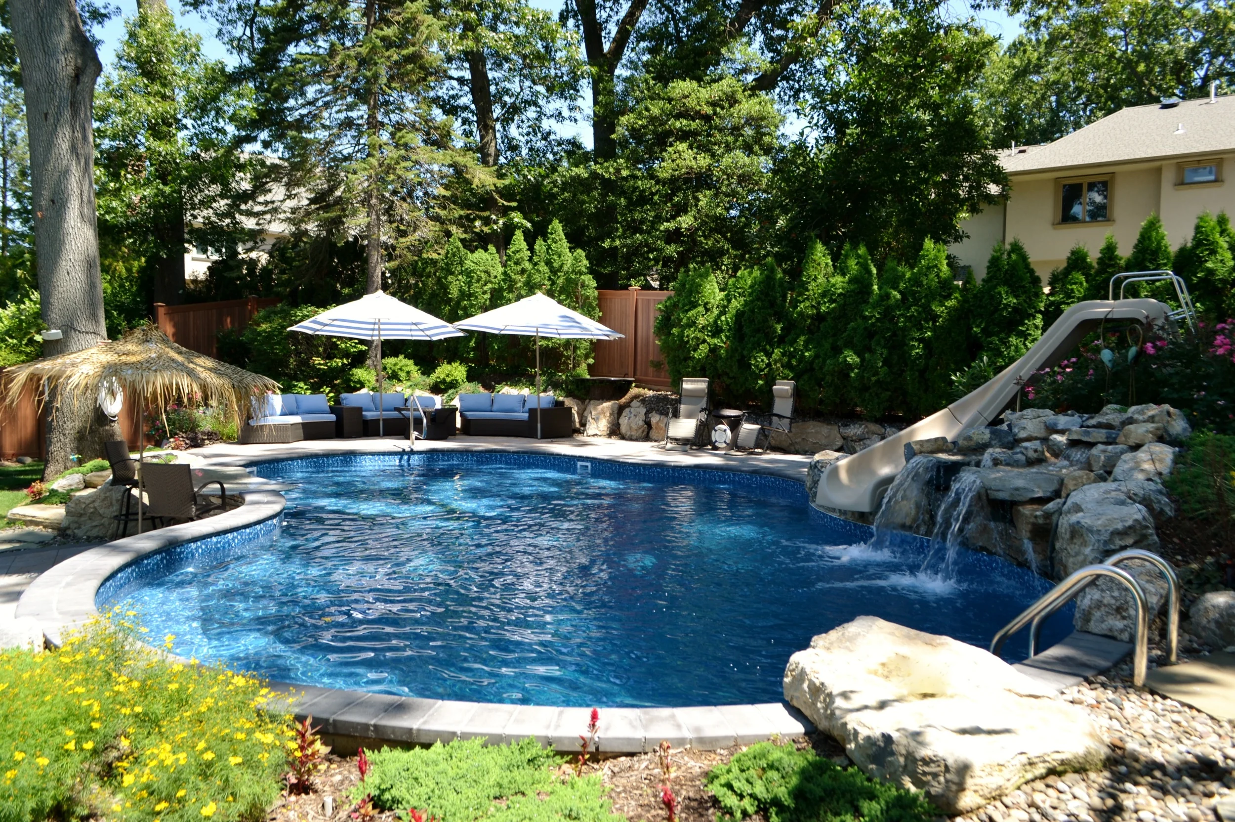 True Blue Swimming Pools - Bronze , Vinyl Freeform