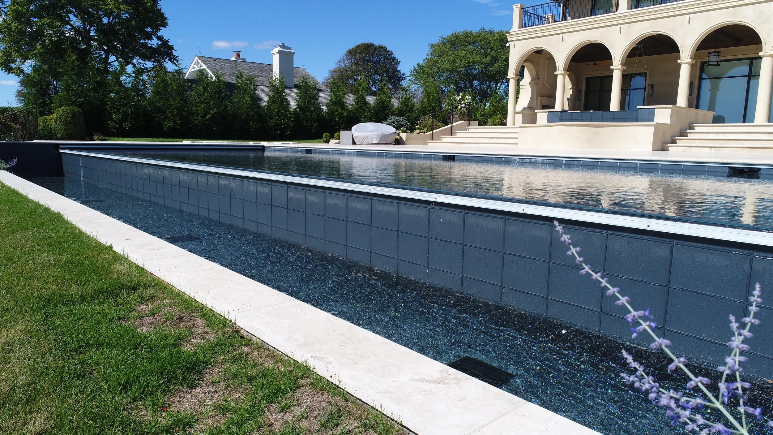 Cat16 Water Feature Silver Pelican Pools.jpg