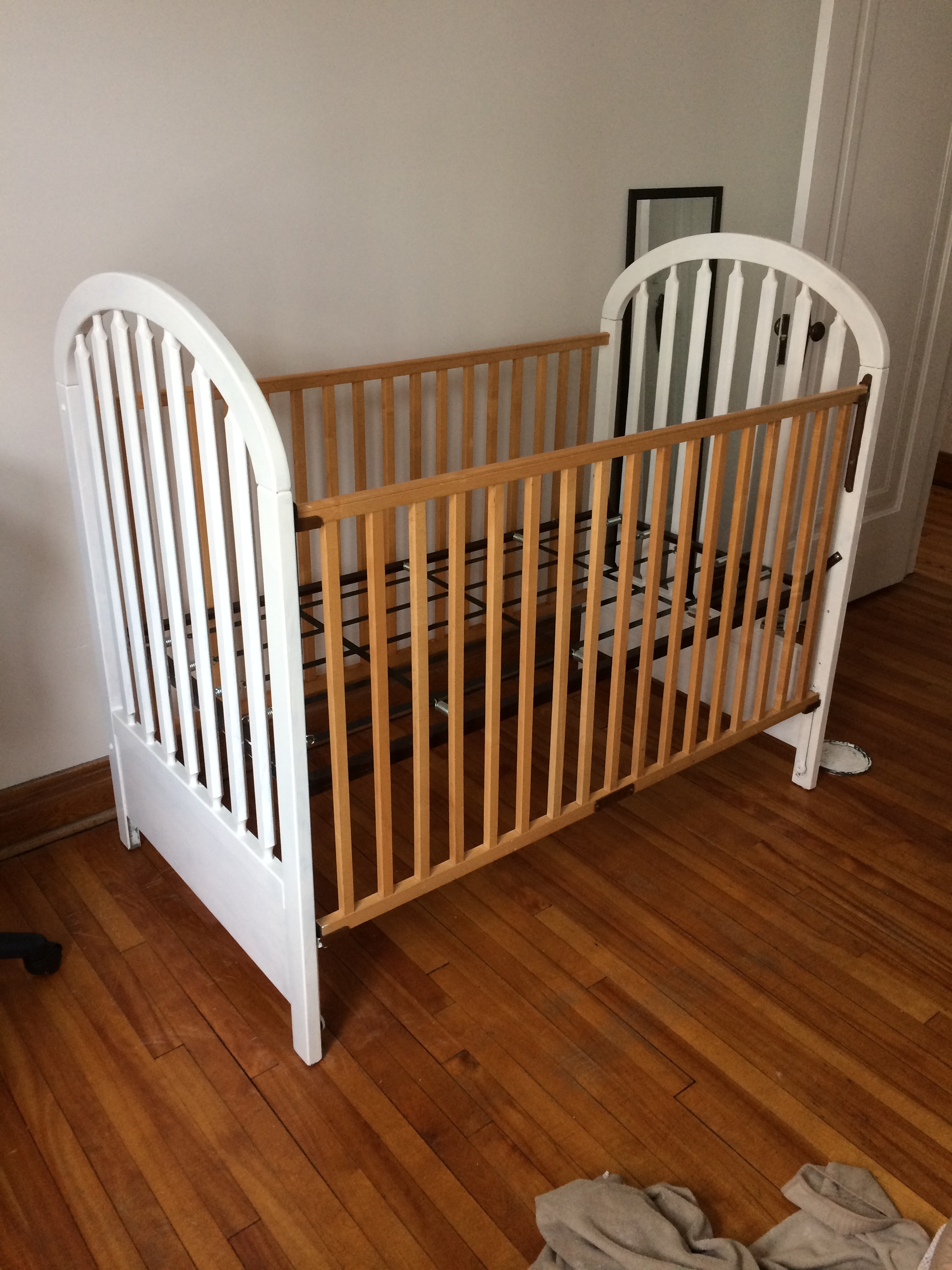 Baby room: Crib after