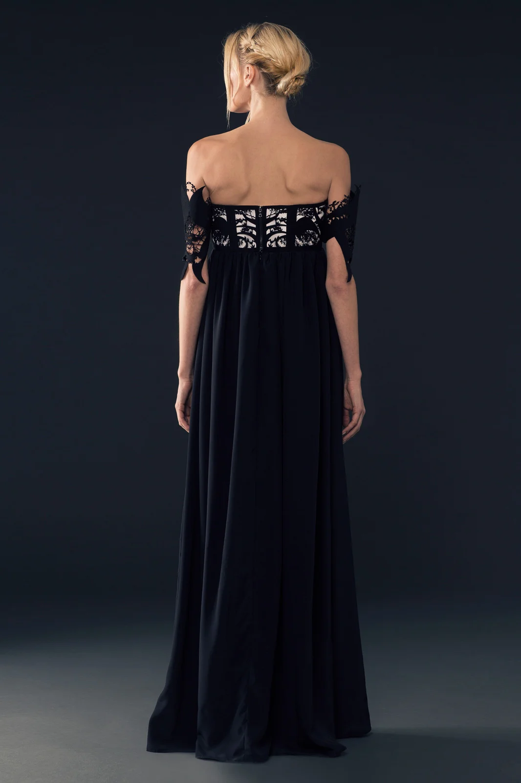 CarolineZLookbook_TSmith_16WEB.jpg