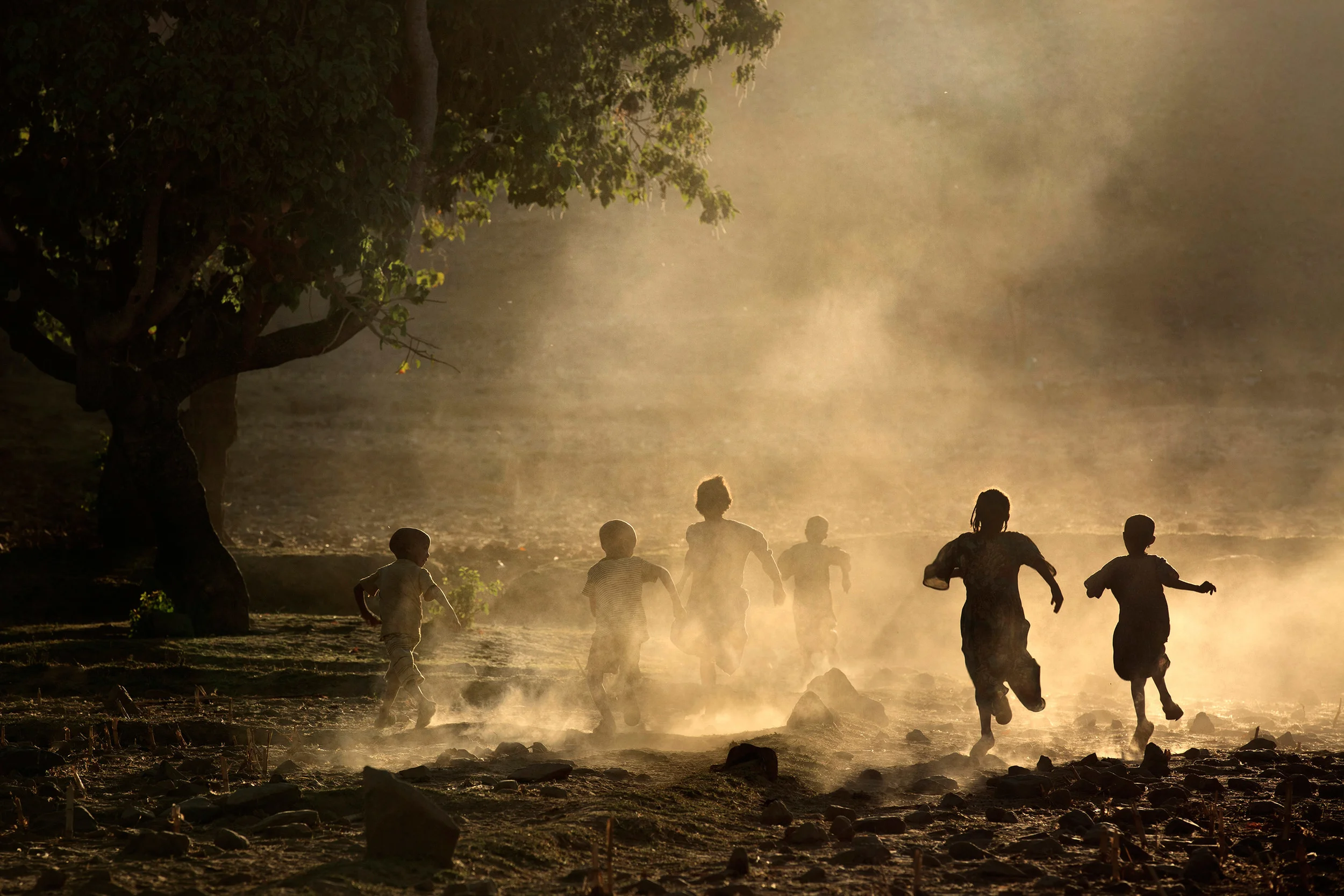 Children-playing-in-the-Tigray-countryside.jpg