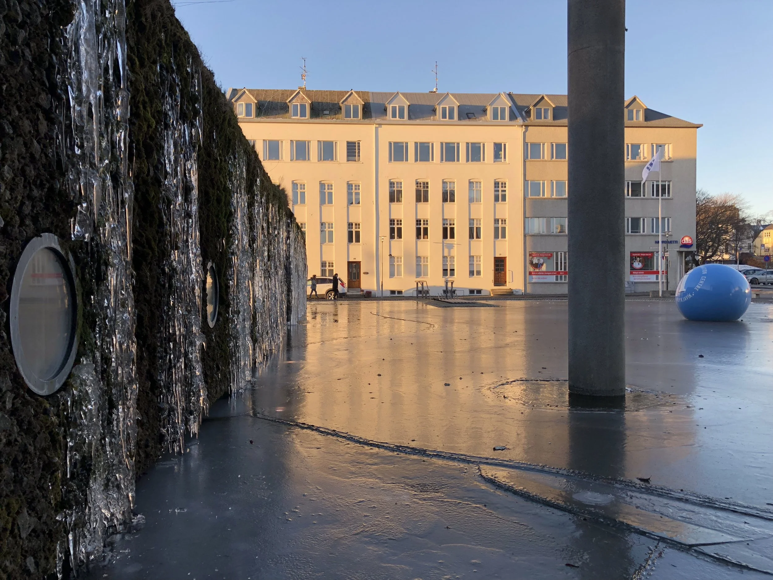 Frozen tourist centre, Iceland, November 2017