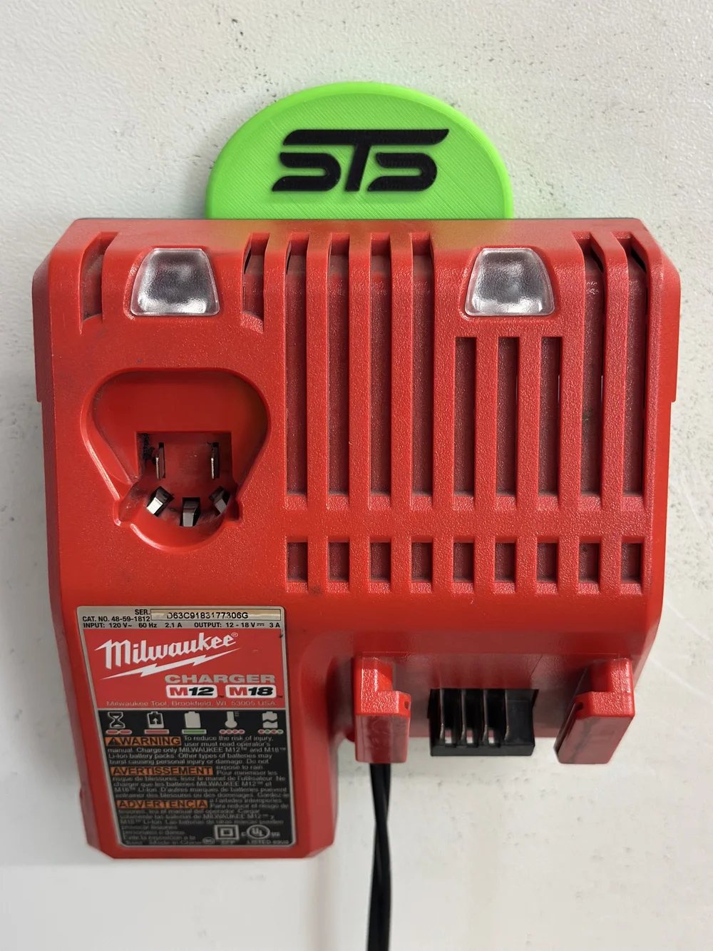 Milwaukee M12/M18 Charger Holder – Magnetic Organizer — STS Auto Design
