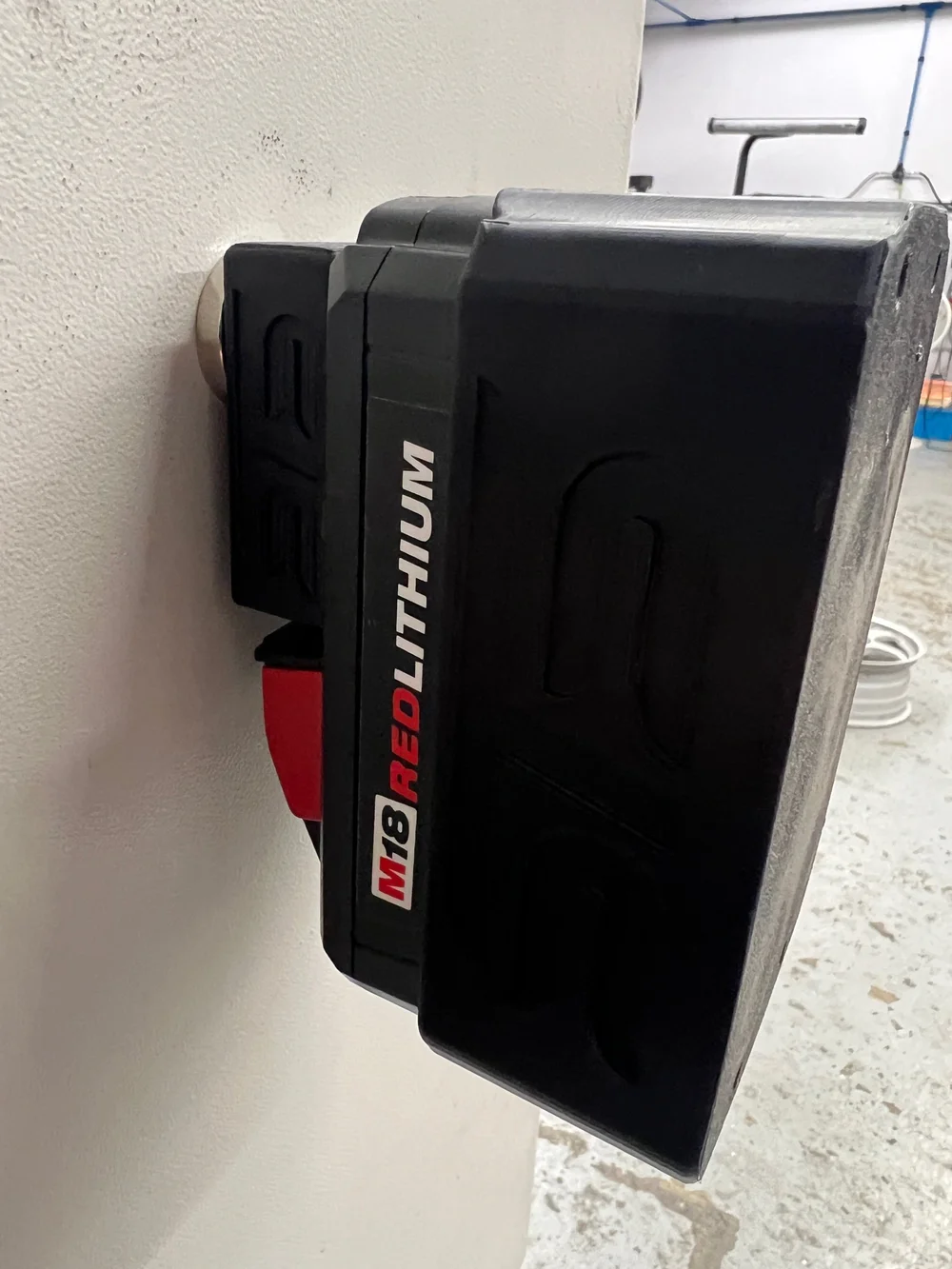 Milwaukee M18 Battery Holder – Magnetic Storage — STS Auto Design