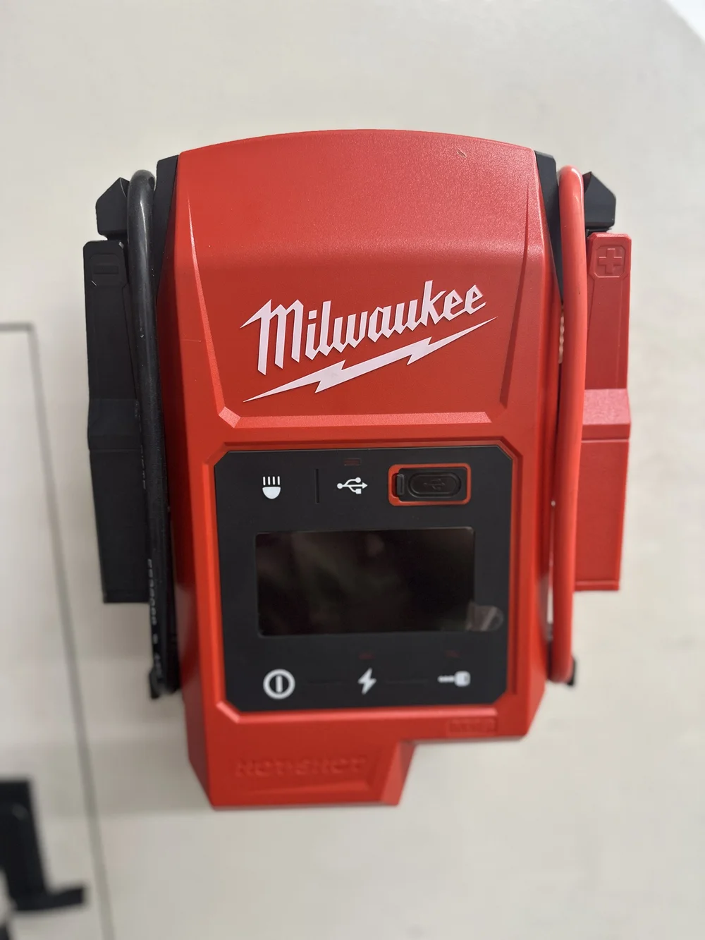 STS Auto Design Tools MW18HS – Milwaukee HotShot Jump Starter