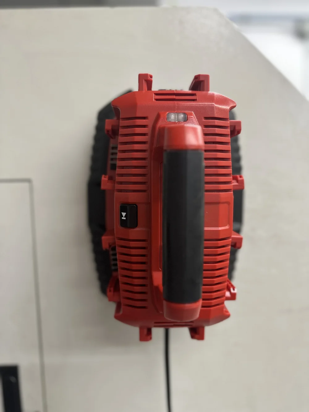 STS Auto Design Tools MW186PC – Milwaukee M18 6-Pack Charger
