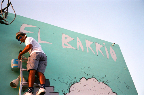 GG in front of Wyn317, Wynwood.