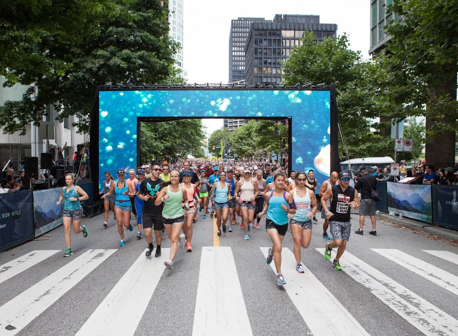 © Lululemon SeaWheeze Half Marathon