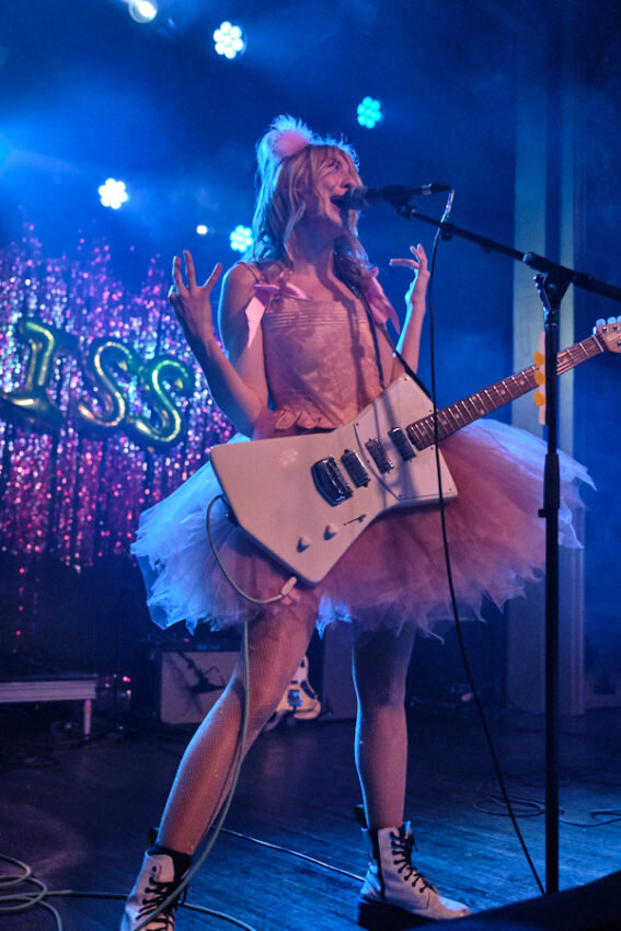 25_Charly-Bliss_Webster-Hall-567x850.jpg