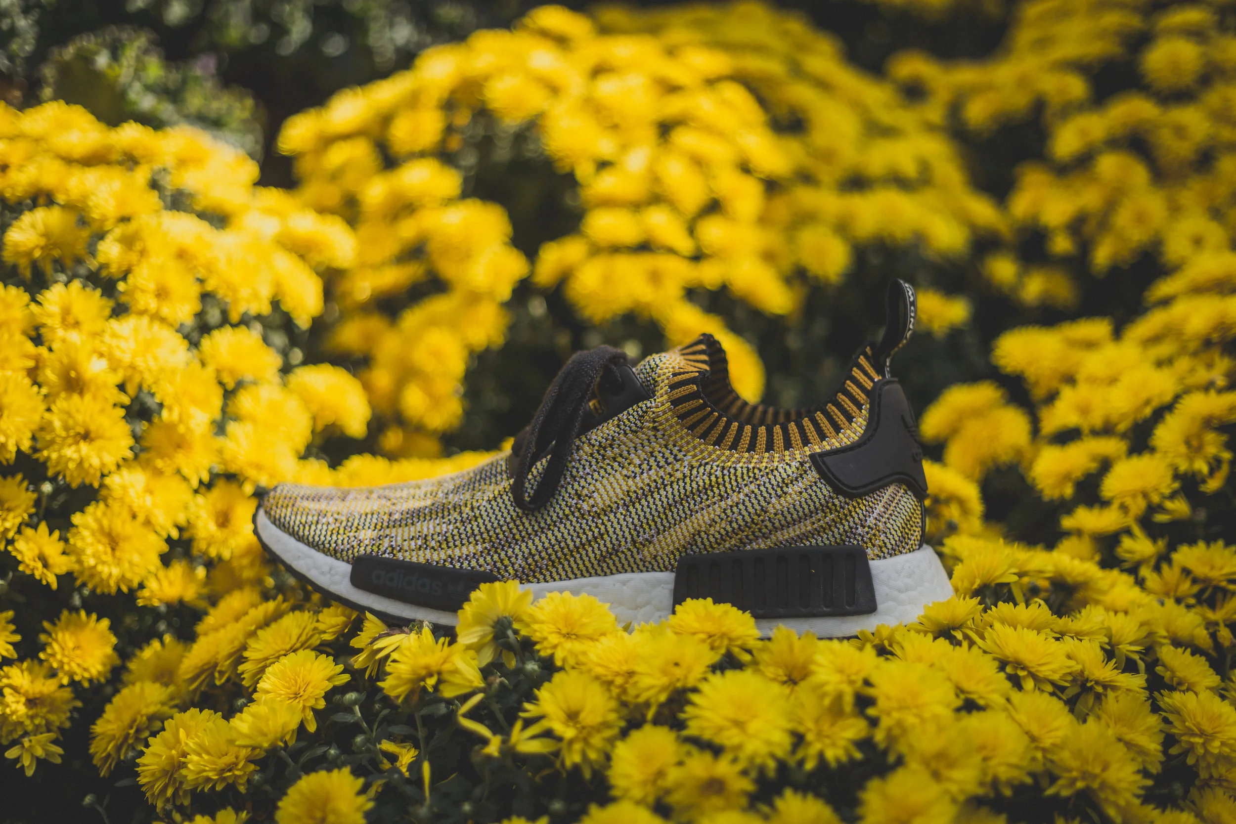 adidas gazelle silver green womens NMD_R1 PK 'YELLOW CAMO' (2015) – PAR5MILANO main image 0